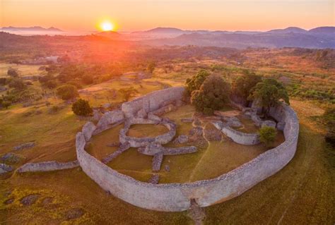  The Great Zimbabwean Migration: 4th Century Stone Architecture Meets Ancient Trade Routes